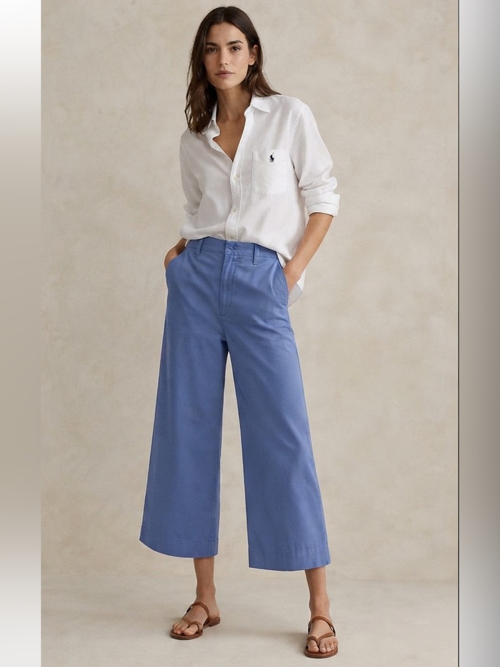 Polo Ralph Lauren
 Wide-Leg Cropped Chino Pants / Trousers
 Size: 8
Blue